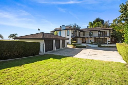 12821 Bonita Heights Dr, Santa Ana CA  92705-1319 exterior