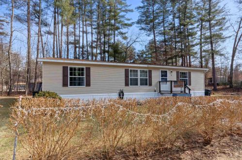 6 Satin Ave, Nashua, NH 03062-1019