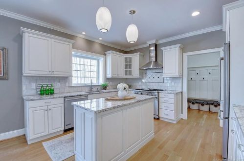 146 Bellridge Rd, Glastonbury, CT 06033-1462