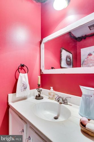 10836 Douglas Ave, Silver Spring MD 20902-5007 exterior