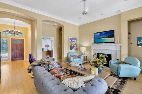 522 Thunderbrook Rd, Garland TX 75044-4956 exterior