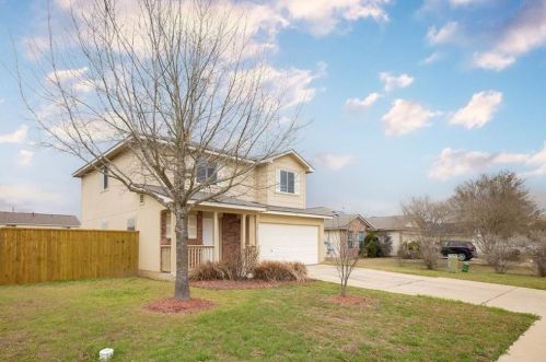 352 Donatello, Uhland, TX 78640-5861