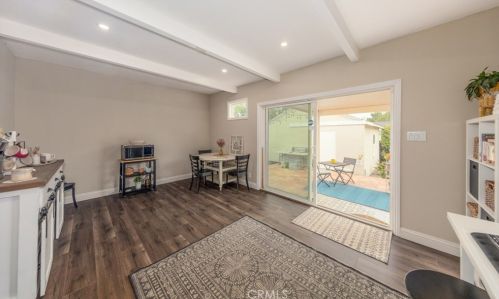 818 9th Ave, Upland CA  91786-4001 exterior