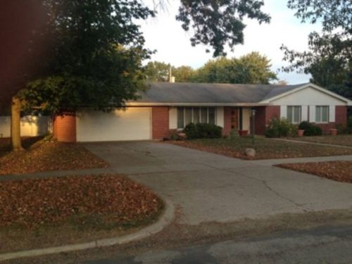 203 Main St, Atwood, IL 61913-7160