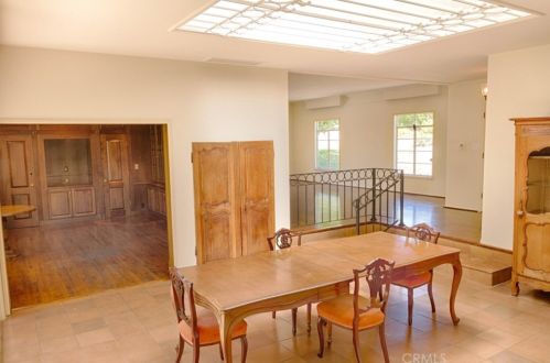 1628 La Loma Dr, Santa Ana CA 92705-3078 exterior