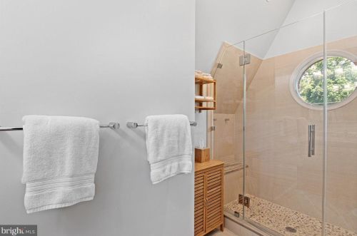 1314 Dl Dr, Silver Spring MD 20910-1601 exterior