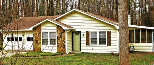 3949 Woodland Cir, Conyers GA  30013-3056 exterior