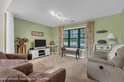 17 Rawson Cir, Tinton Falls NJ 07712-2579 exterior