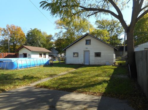 1613 Myott Ave, Rockford, IL 61103-6251