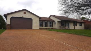 53 Blackington Ln, Divernon, IL 62530-9758
