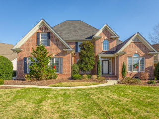 7818 Signature Pkwy, Hixson, TN 37343-1772