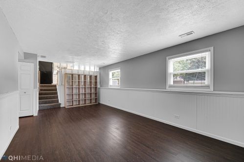 1926 Springside Dr, Naperville IL  60565-2242 exterior