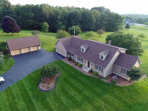 85 Sugarwoods Rd, Barre VT  05641-8800 exterior