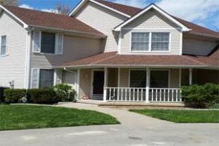 73 Arrowhead Dr, Lexington, MO 64067-2103