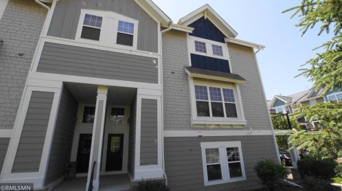15599 Early Bird Cir, Saint Paul, MN 55124-7848
