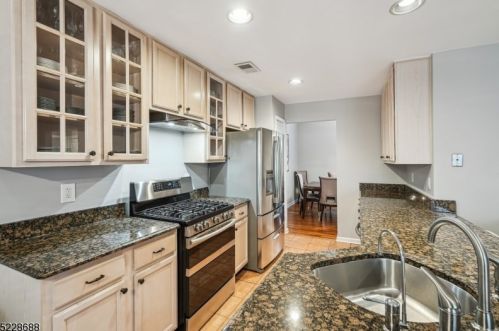 47 Clarken Dr, Town Center NJ  07052-3453 exterior