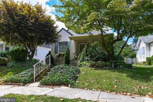 934 Walnut St, Hanover, PA 17331-1523