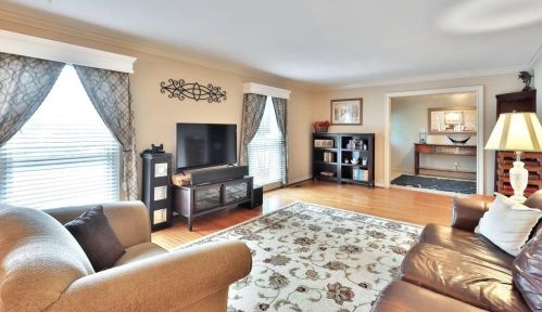 1010 Country Ln, Loganville, GA 30052-5506