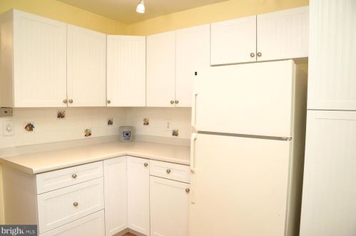 59 Valleybrook Dr, Lancaster PA  17601-4612 exterior