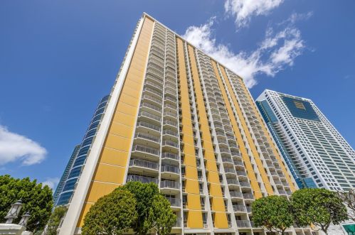 1350 Ala Moana Blvd, Honolulu HI  96814-4215 exterior