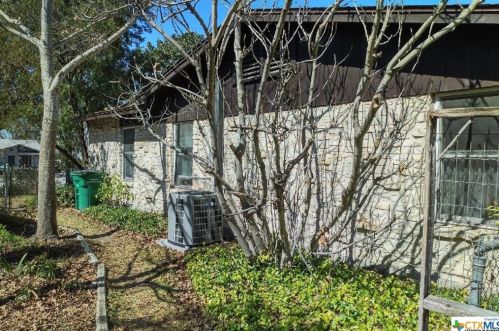 4226 Chestnuthill Dr, San Antonio, TX 78218-3530