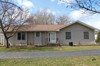 2205 Ringwood Rd, Volo, IL 60050-1311