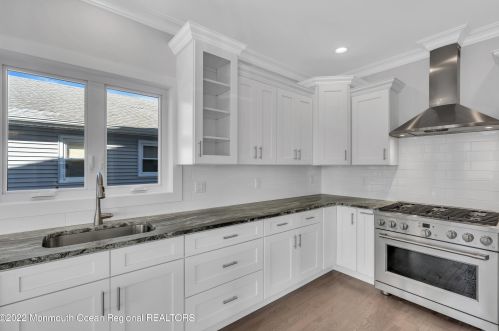 19 Sturgis Rd, Lavallette NJ 08735-2843 exterior