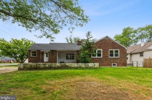 30 Browning Ave, Somerdale, NJ 08083-1110