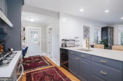 20 Evergreen Ln, Tavistock NJ  08033-1202 exterior