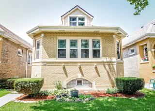 2626 Oak Park Ave, Chicago, IL 60707-1750