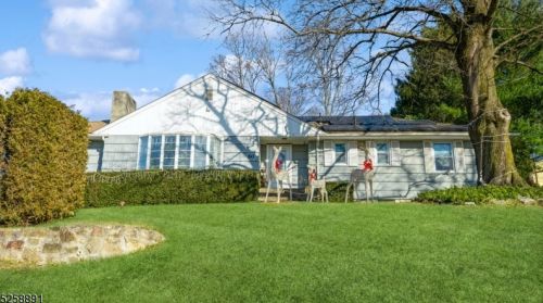 60 Van Nostrand Ave, Dover NJ  07801-4827 exterior