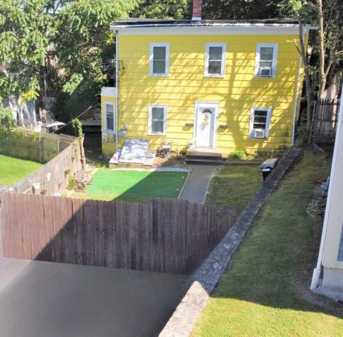 73 Boyden St, Woonsocket, RI 02895-3048