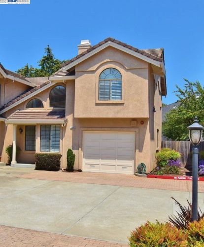 19945 Lorena Cir, Hayward, CA 94546-4200