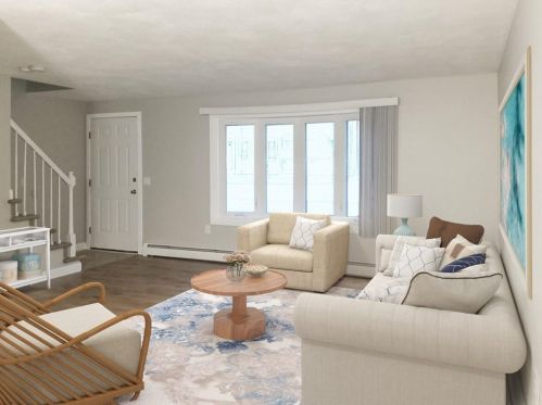25 Reed St, Warwick, RI 02886-1240