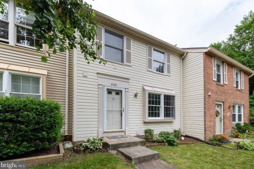 8061 Donegal Ln, Springfield, VA 22153-2362
