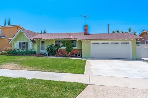 719 Macduff St, Anaheim, CA 92804-3215