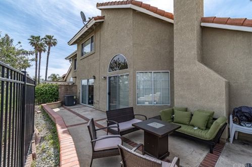 715 Palomino Ln, Anaheim CA  92807-4878 exterior