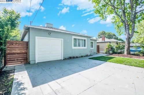 1144 Laurel Ave, Palo Alto, CA 94303-1015