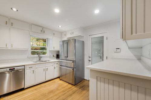 445 Highbrook Dr, Atlanta GA  30342-2316 exterior