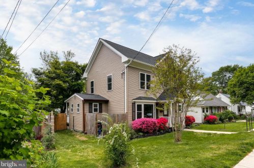 1002 Robin Rd, Silver Spring MD 20901-1872 exterior