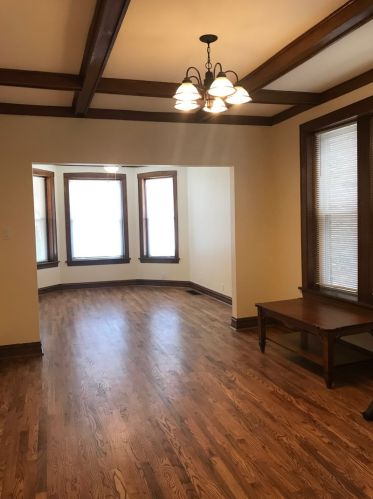 4106 Gladys Ave, Chicago, IL 60624-2729
