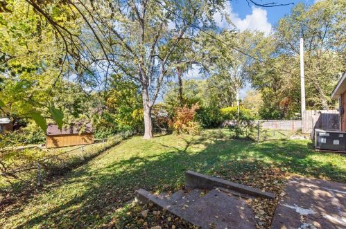 6935 Midwood Ave, Hazelwood, MO 63042-3232