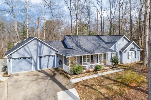 111 Seneca Way, Ellijay, GA 30540-6169