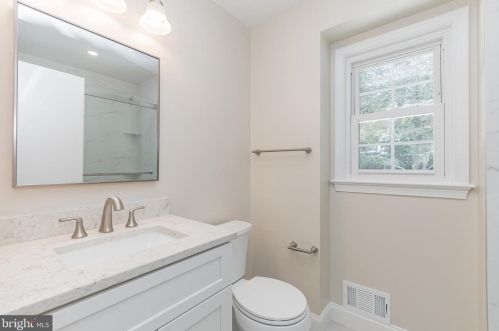 13825 Gate Dr, Silver Spring MD 20906-2208 exterior