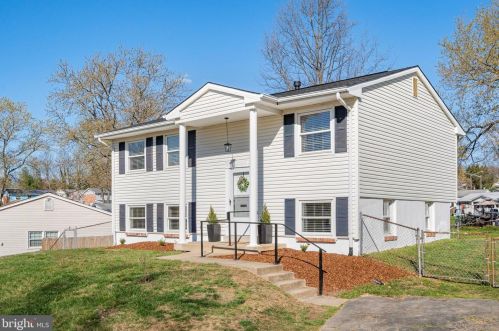4204 Harvest Ct, Woodbridge, VA 22193-5106
