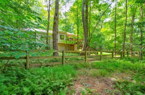 218 River Dr, Dahlonega, GA 30533-5247