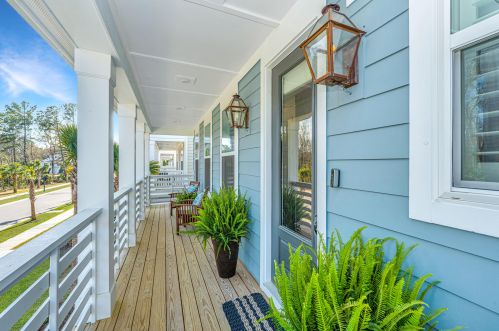 2350 Palmetto Fort Dr, Mount Pleasant, SC 29466-8885