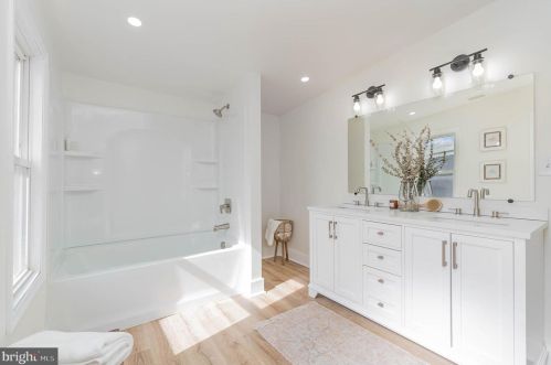 706 Beaver St, Lancaster PA  17603-5802 exterior