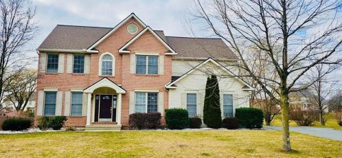 442 Sawgrass Dr, Allentown, PA 18104-8418
