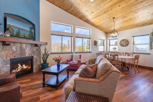 14574 Wolfgang Rd, Truckee CA  96161-6905 exterior